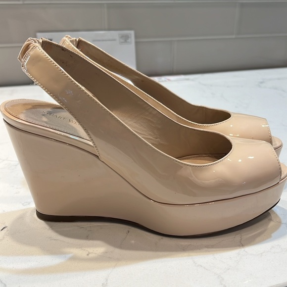 Hi too small I need the size 7 and wasn’t able to return due to final sale. - Picture 2 of 4